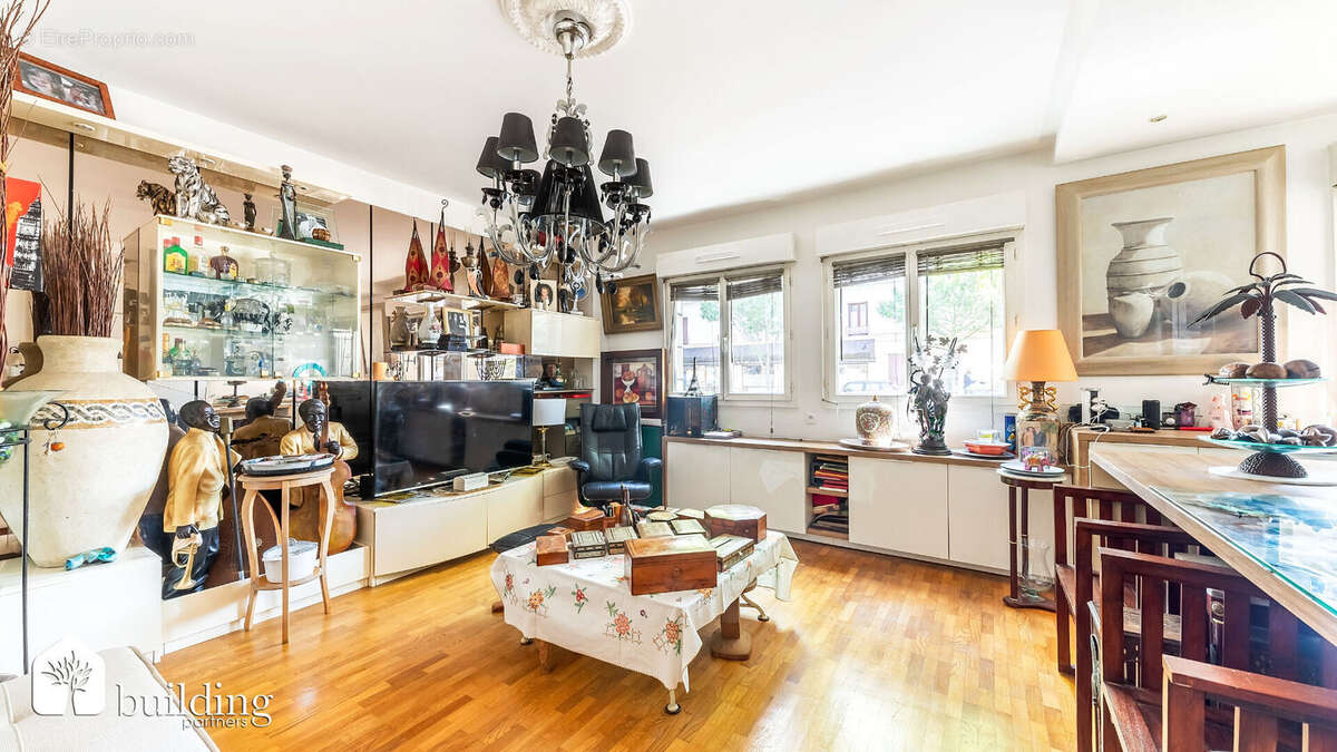 Appartement à LA GARENNE-COLOMBES