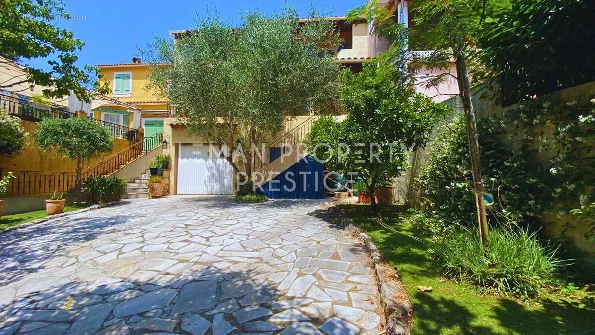 Maison à PEYMEINADE