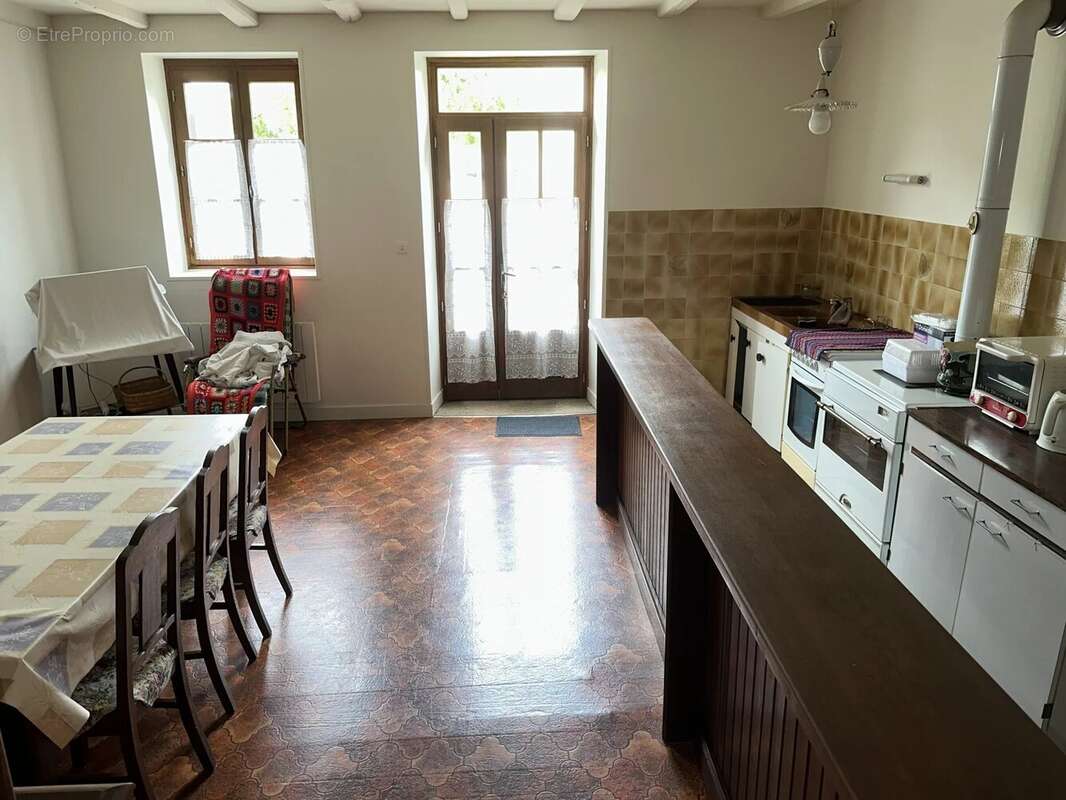 Maison 128 m² à Romagne  - photo 2