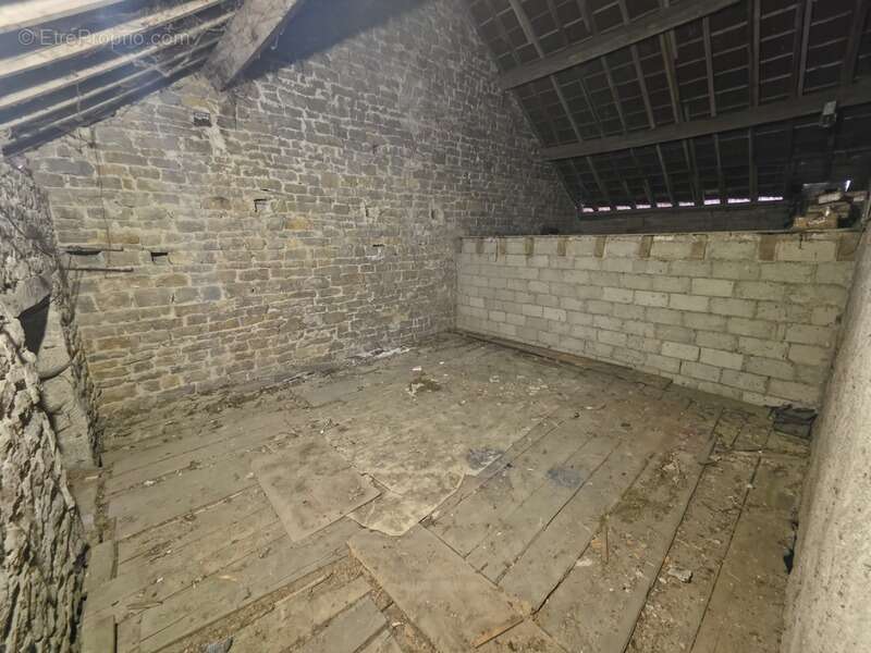 Maison à vendre 71 m² habitables, jusqu’à 180 m² exploitables COURBOUZON (39) - photo 16