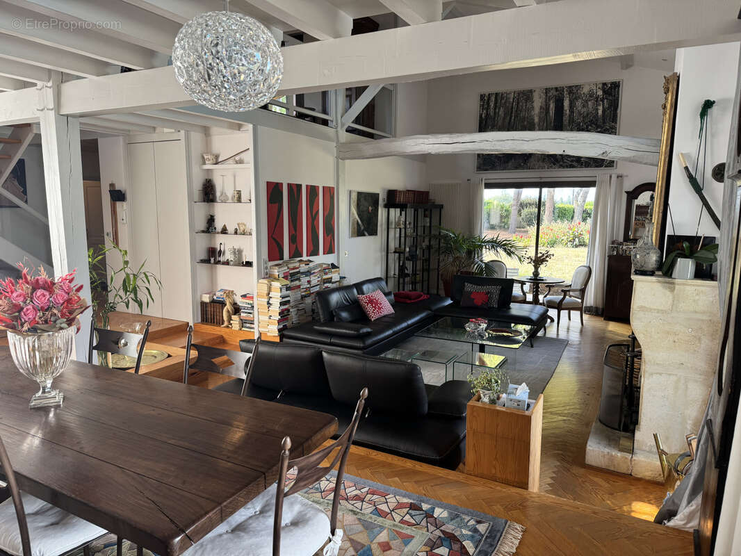 Maison à CASTELJALOUX