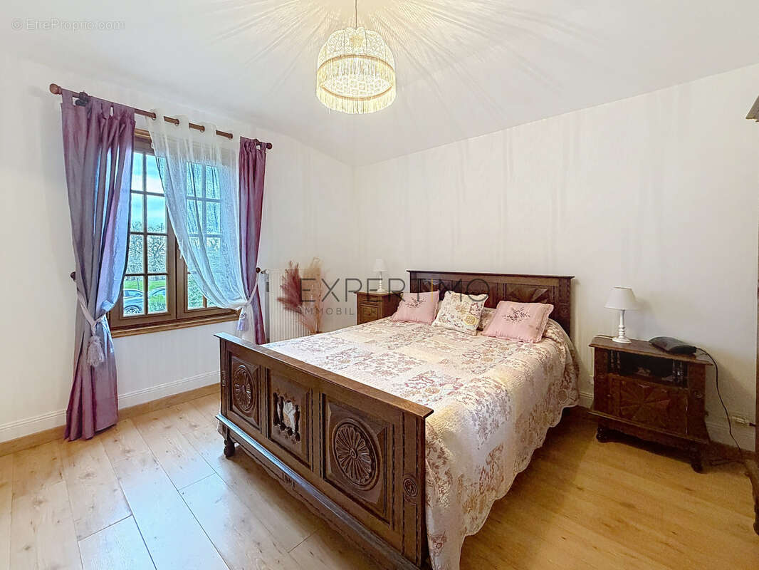 Charmante maison avec 2 gîtes indépendants à Sennecey-le-Grand : Calme, Potentiel et Revenu - photo 18