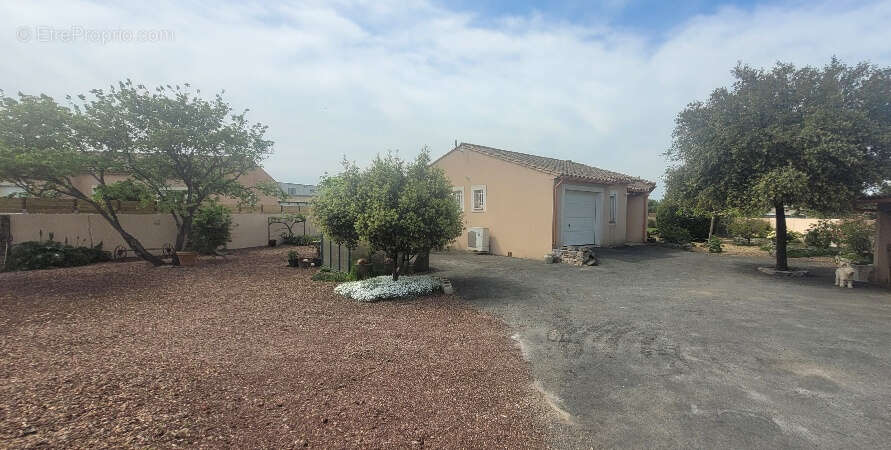 Maison à GINESTAS