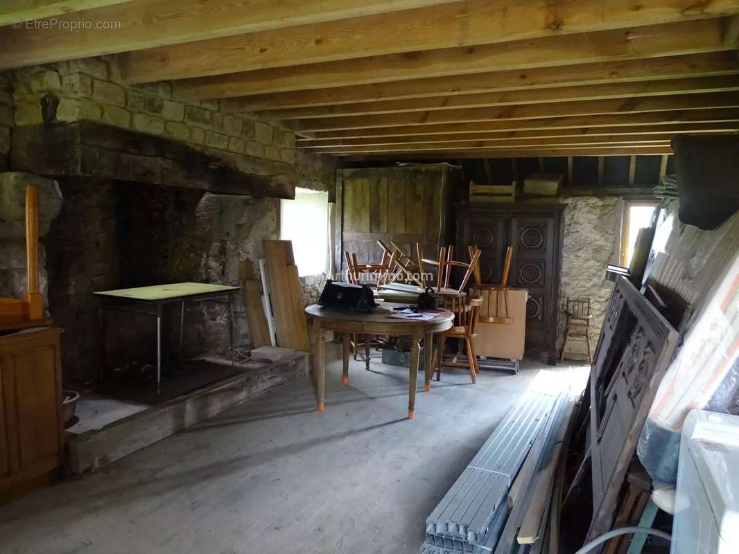 Maison à CHAMPSECRET