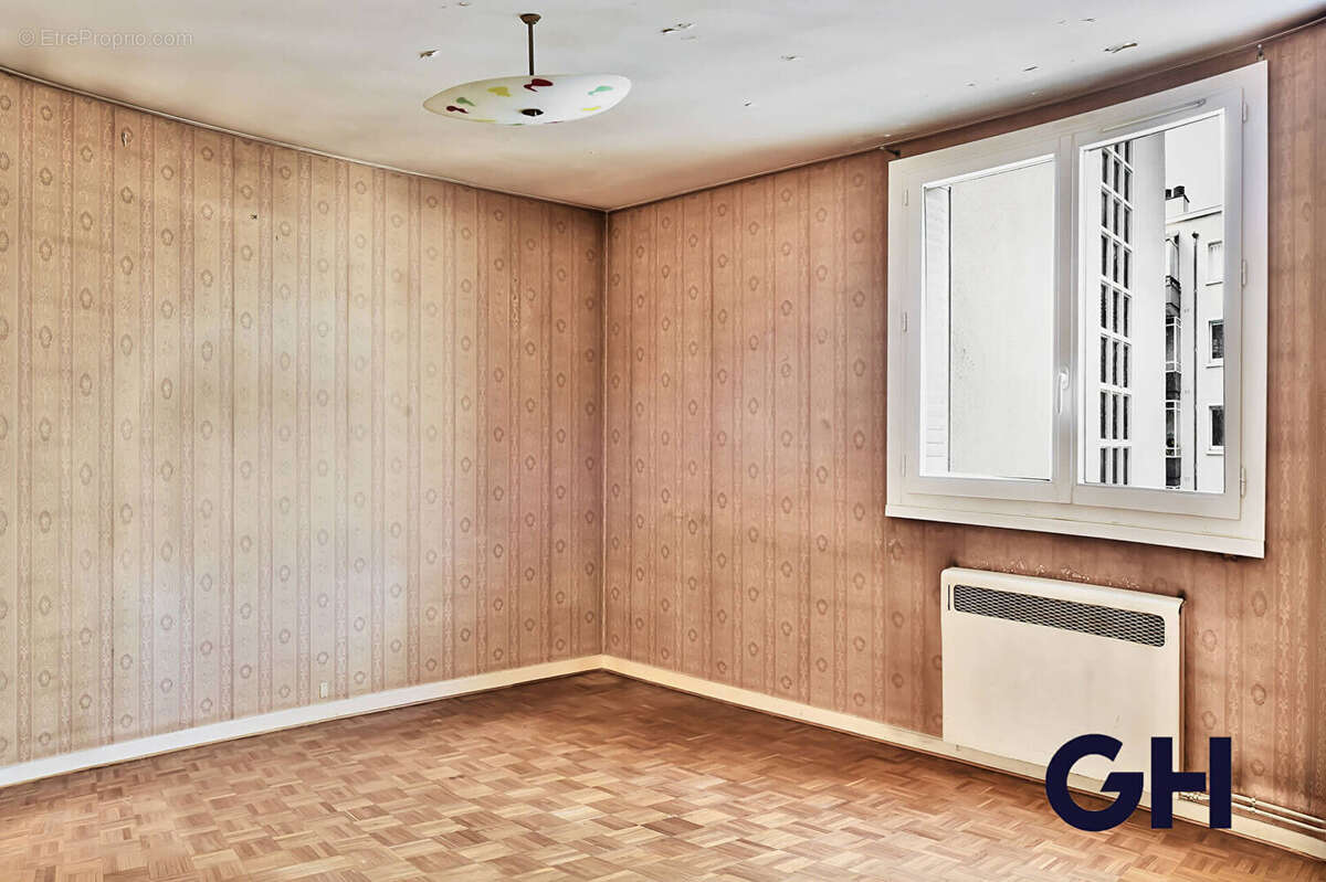Appartement à LYON-8E
