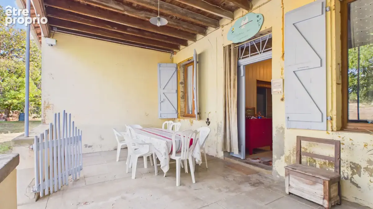 Ancienne ferme et ses dépendances avec 16ha - photo 3