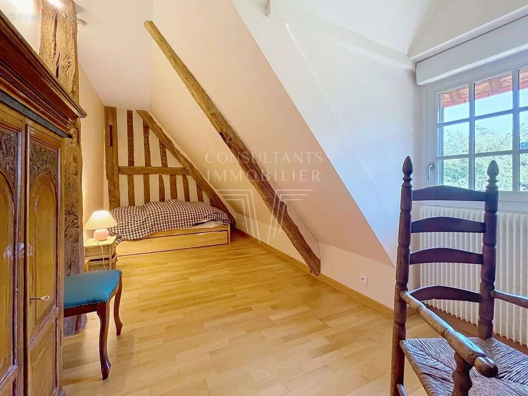 Maison à PONT-L'EVEQUE