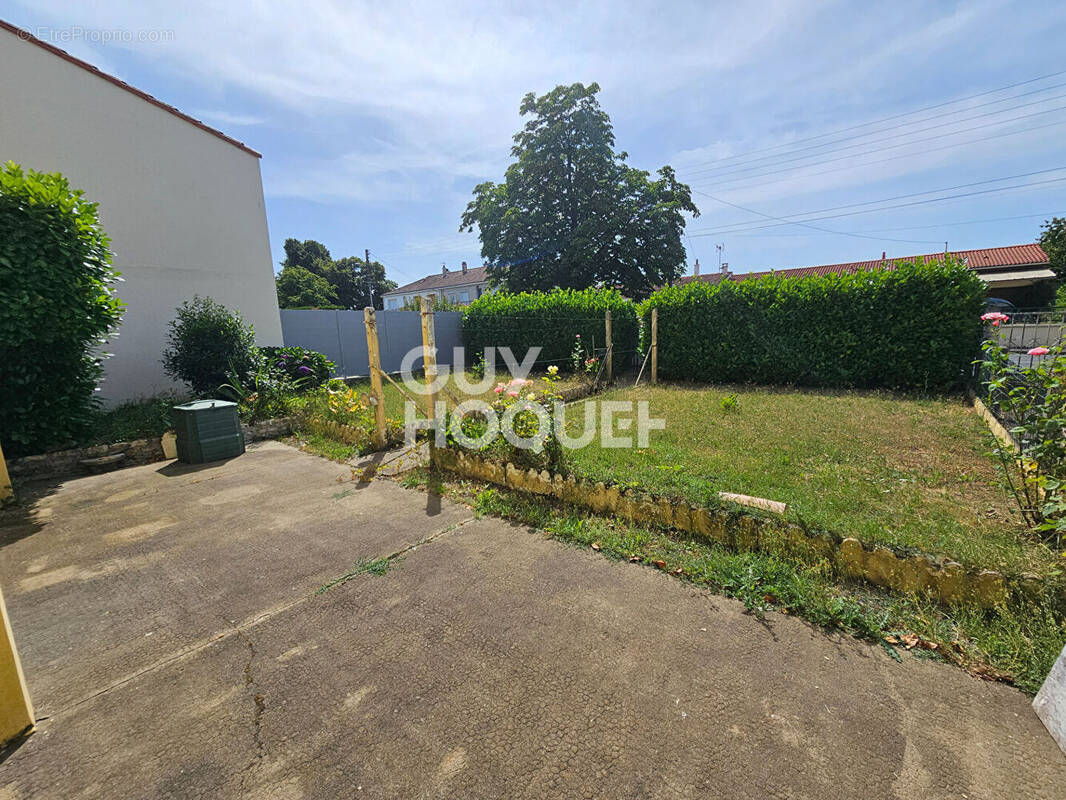 Maison à FONTENAY-LE-COMTE