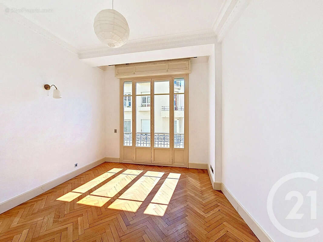 Appartement 120 m² à Nice  - photo 8