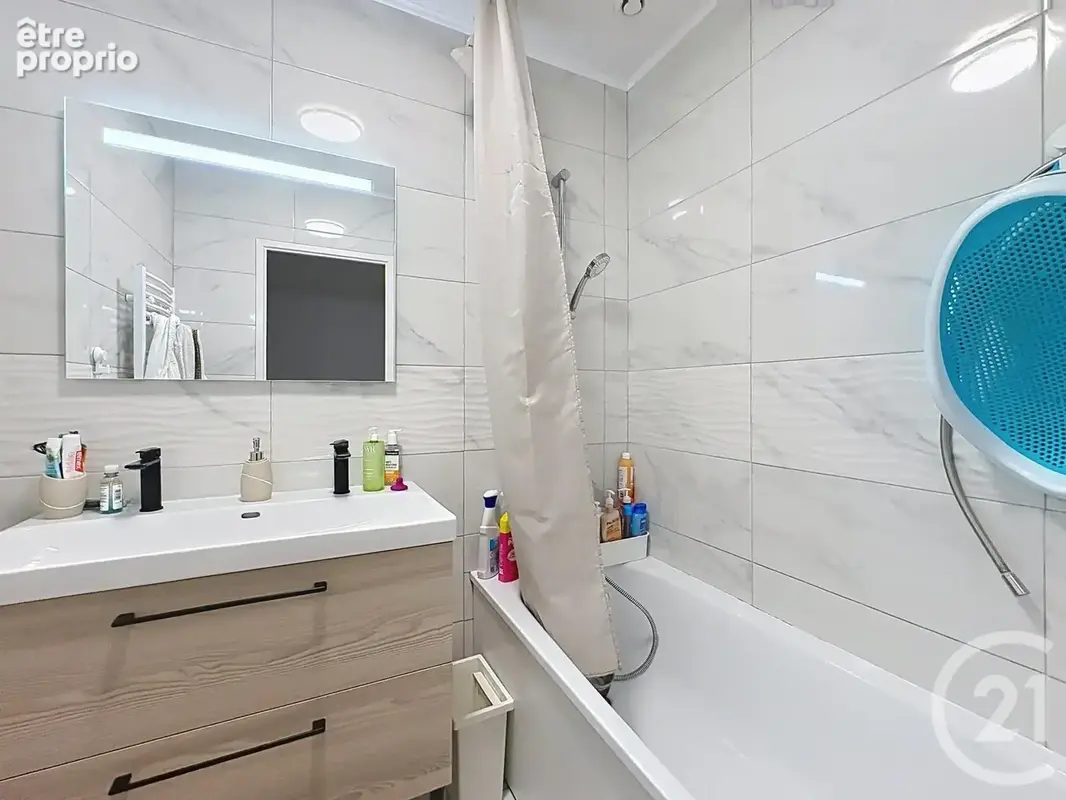 Maison 5 pièces 87 m² à vendre à Combs-La-Ville (77380) - photo 9