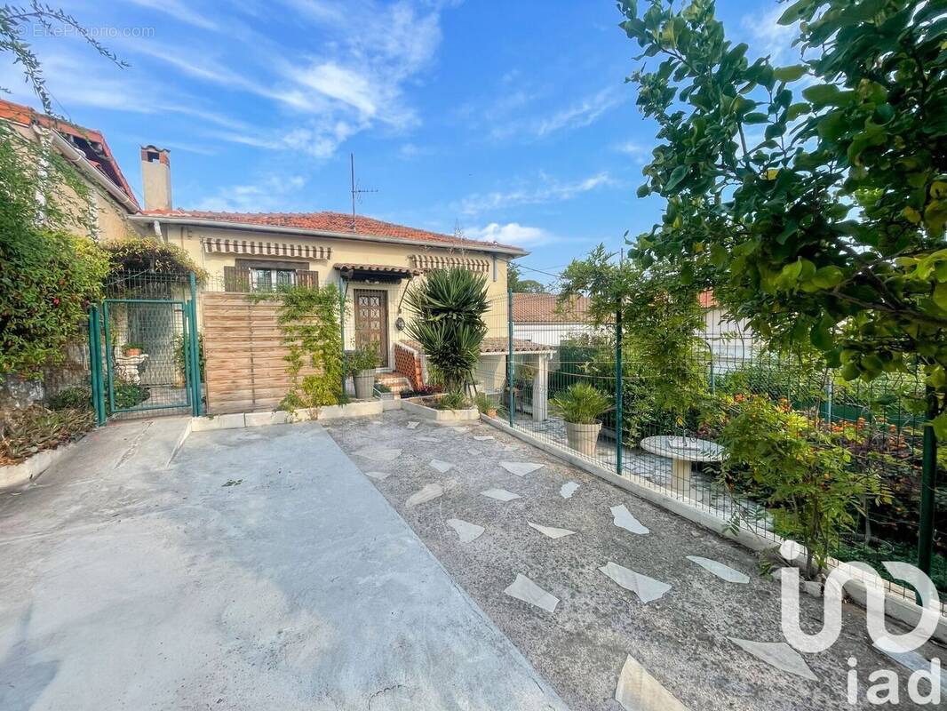 Photo 1 - Maison à LE CANNET