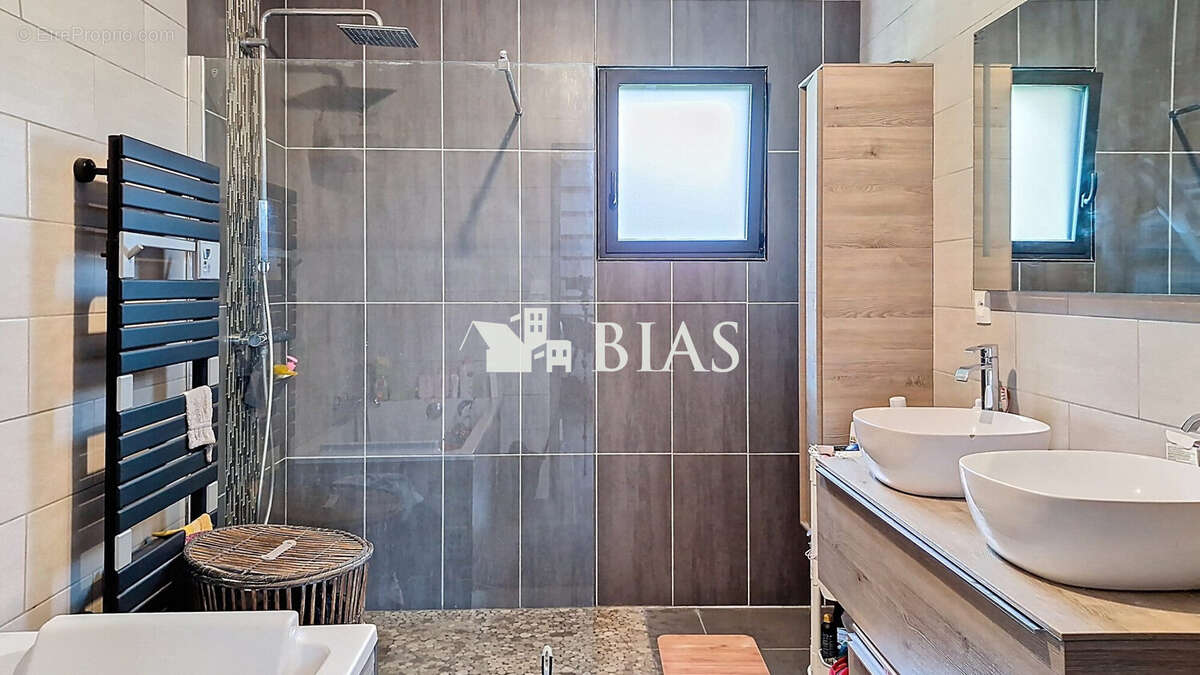 Maison à VOISCREVILLE