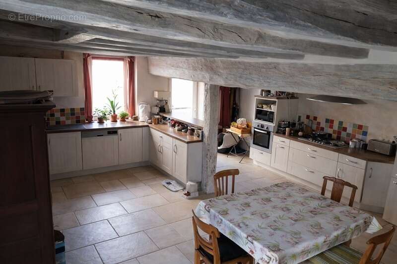 Maison à COSNE-COURS-SUR-LOIRE