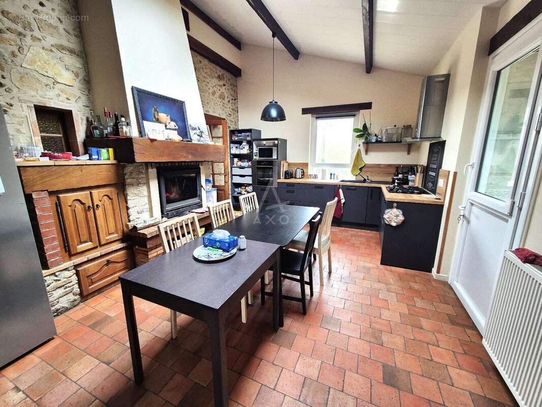 Maison à PRECIGNE