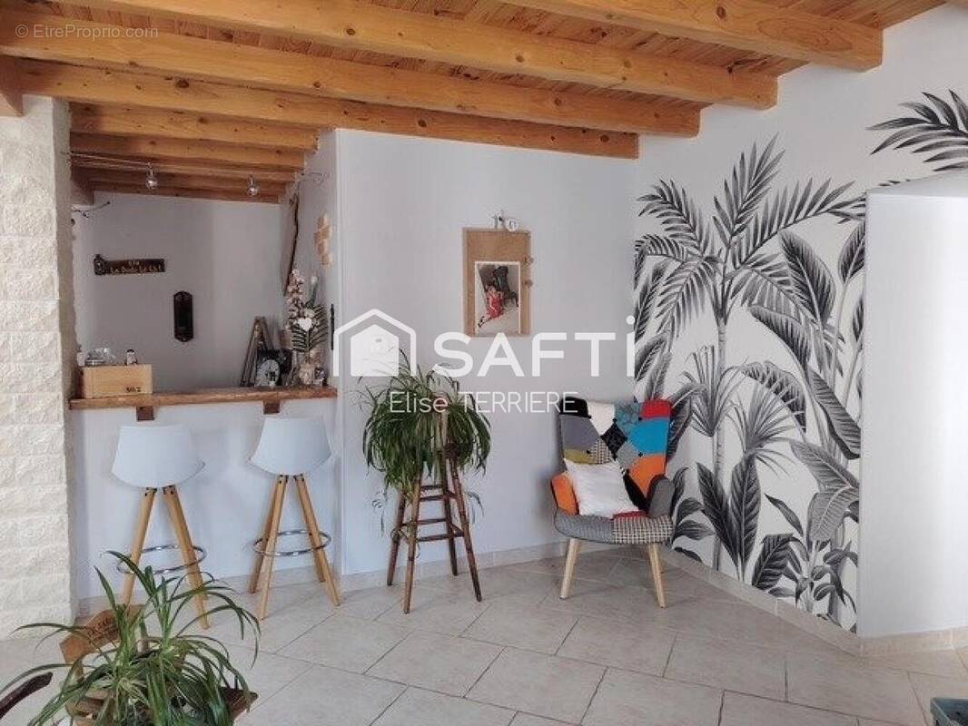 Photo 1 - Maison à LE DOUHET