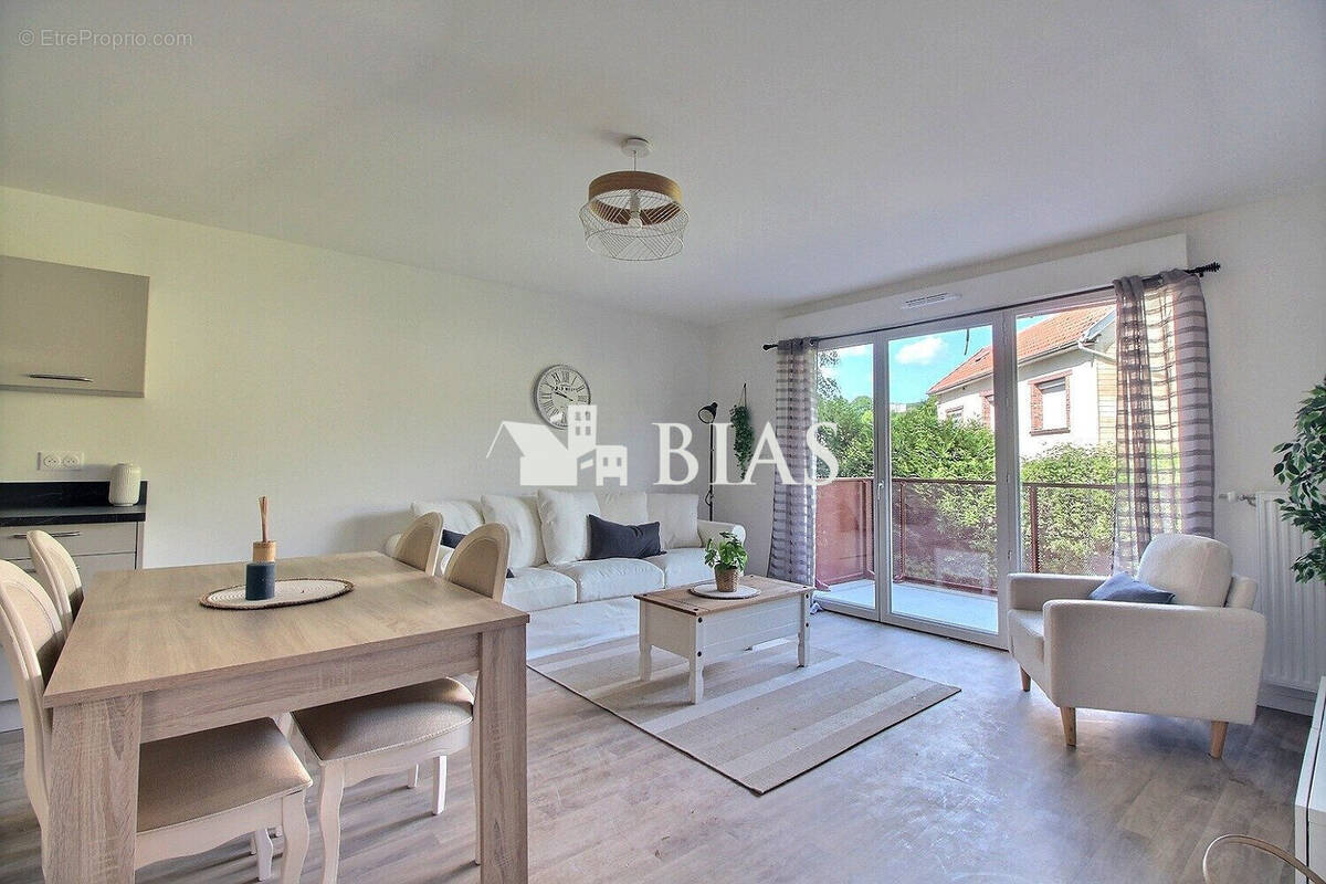 Appartement à NOTRE-DAME-DE-BONDEVILLE