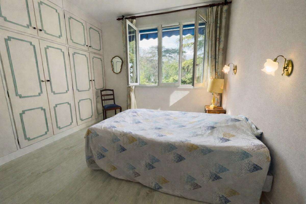 Appartement à BOUGIVAL