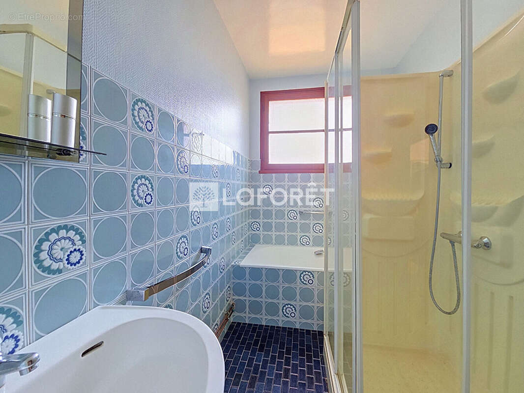 Maison de plain pied Proche Orthez 6 pièce(s) 124m² - photo 14