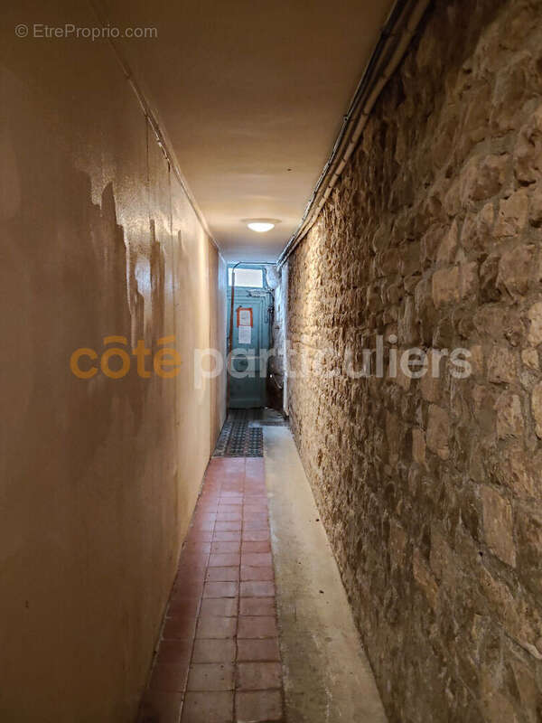 Local commercial  25 m² - la rochelle centre ville - photo 3