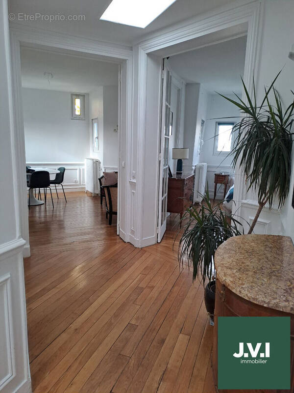 Appartement à ENGHIEN-LES-BAINS