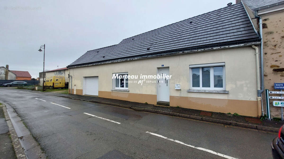 Maison à JOUE-L'ABBE