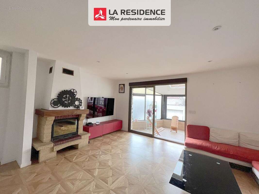 Maison 160 m² à Stains  - photo 6
