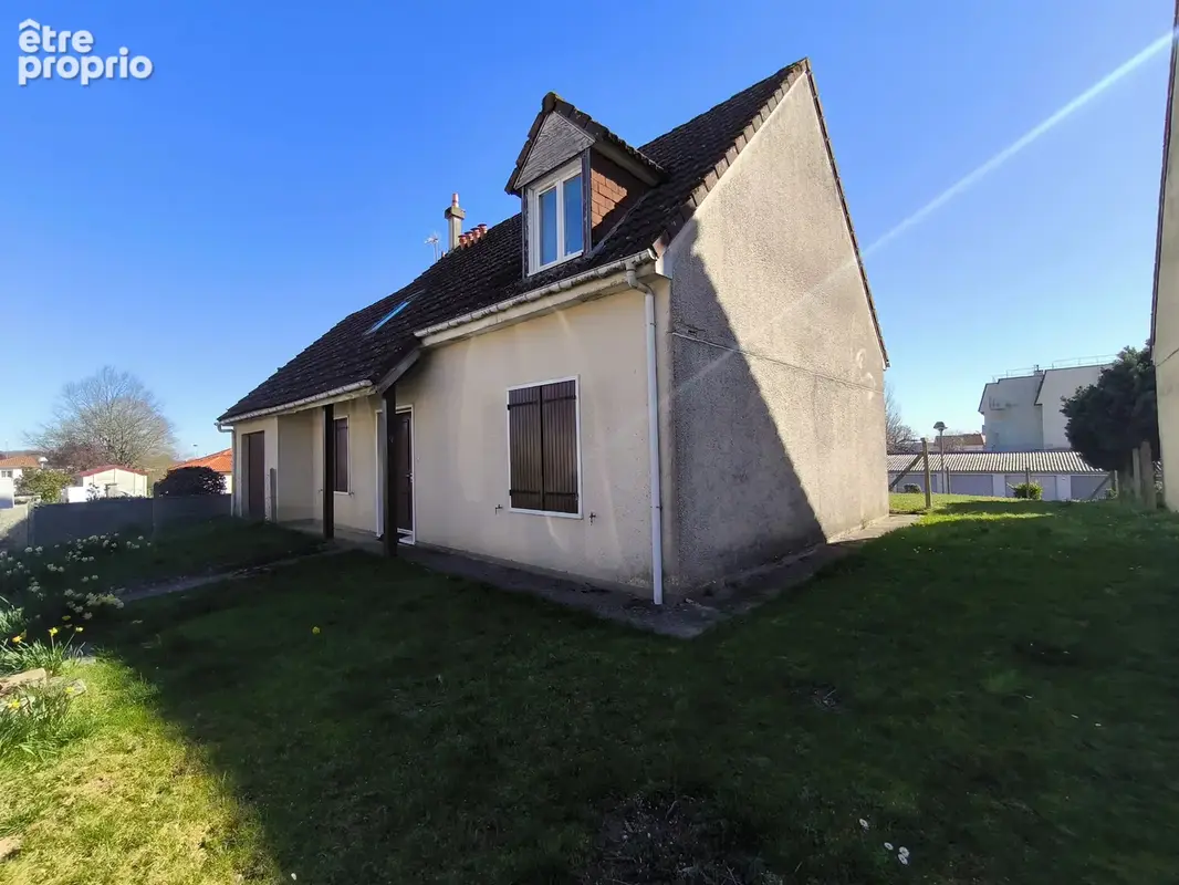 Photo Maison à Saint-Junien au prix de 149 800€