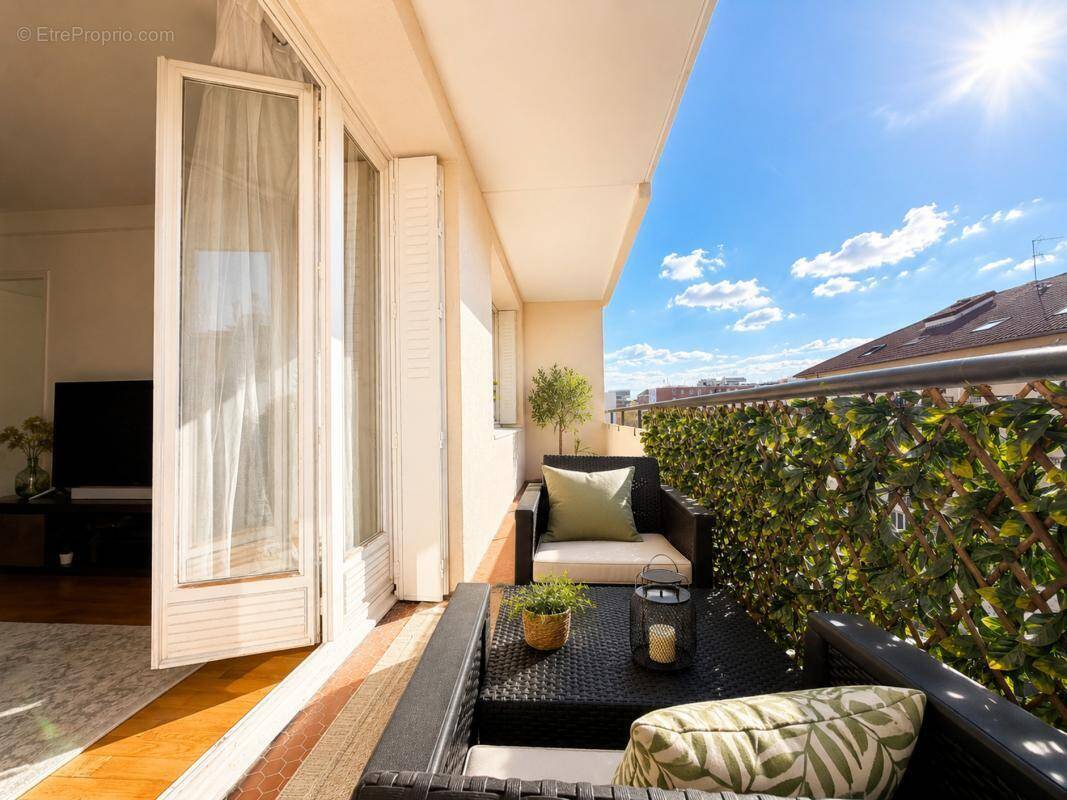 Appartement à LYON-8E