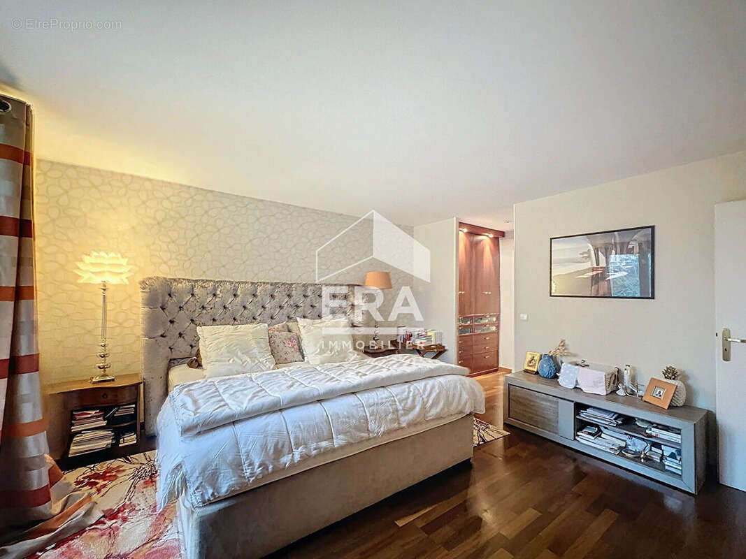 Maison à NEUVILLE-SUR-OISE