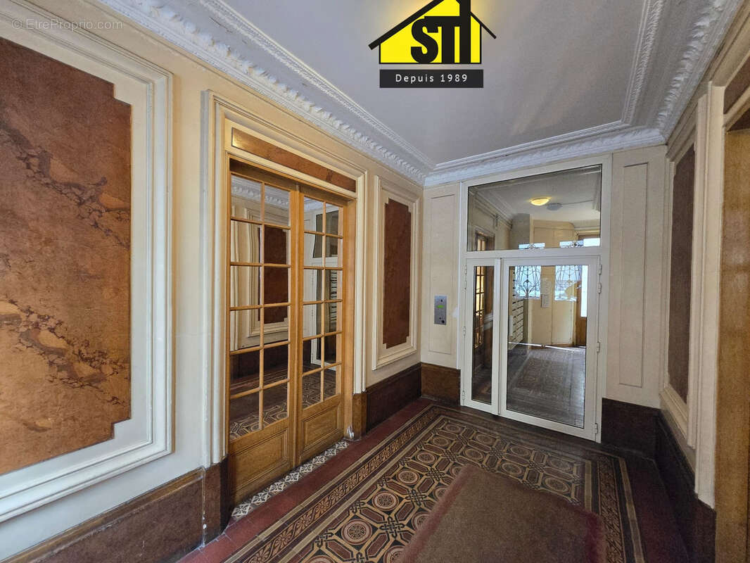 Appartement à PARIS-15E