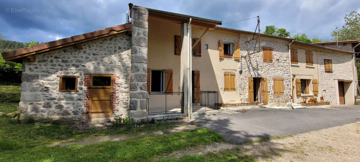 Maison à NOIRETABLE