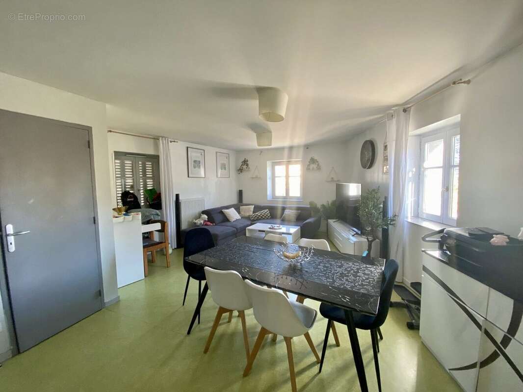 Appartement à ROMANS-SUR-ISERE