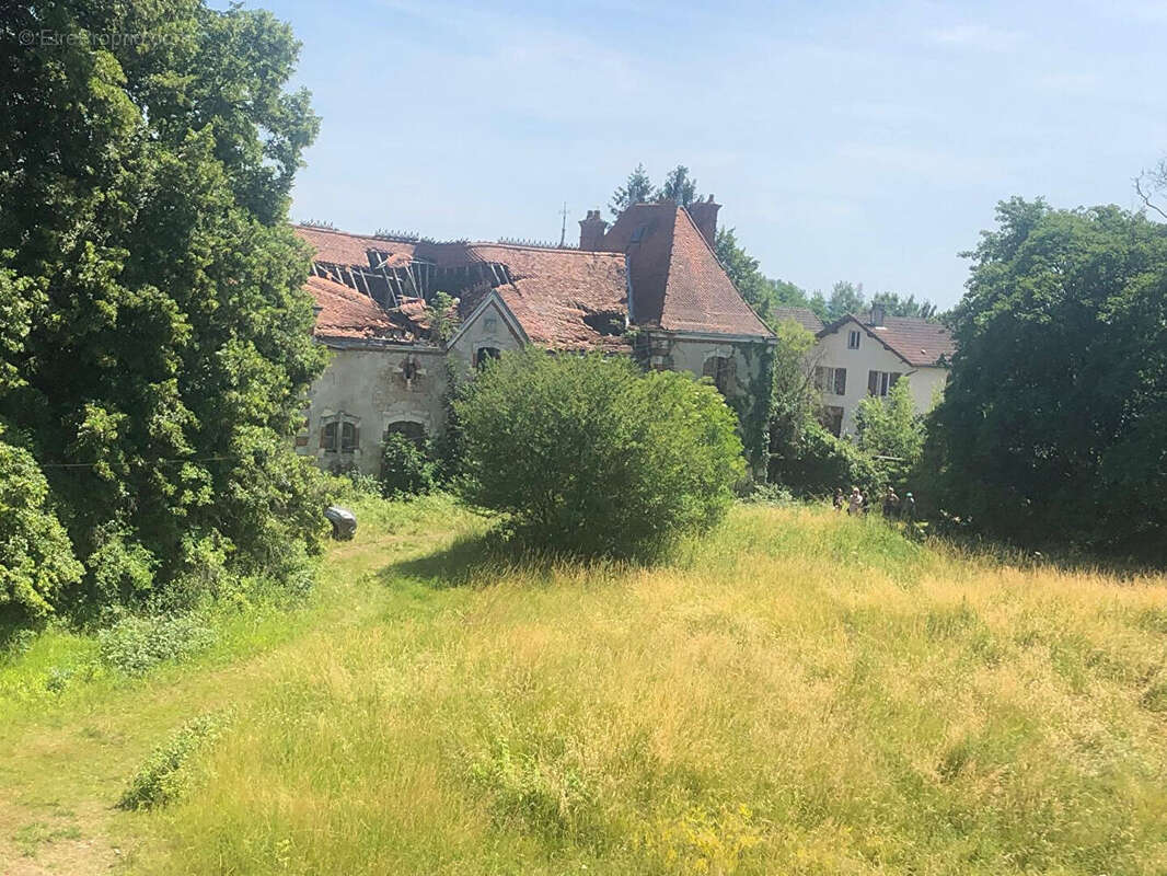 Appartement à SAINT-LOUP-DE-VARENNES
