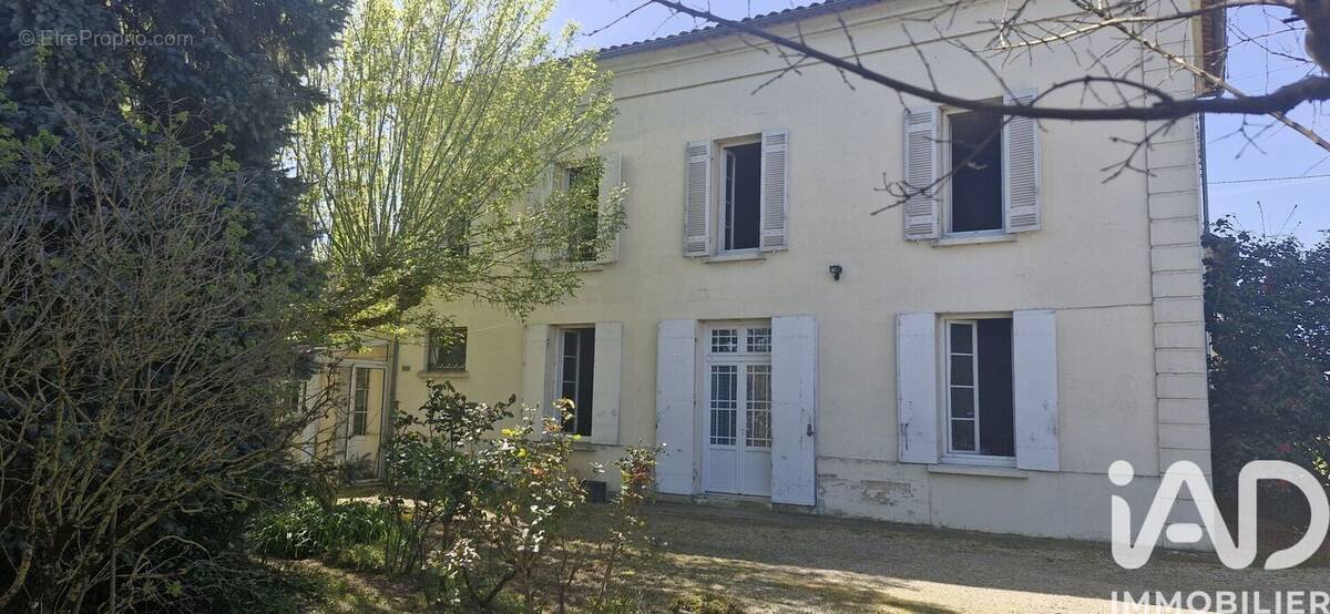 Photo 1 - Maison à SAINT-MAGNE-DE-CASTILLON