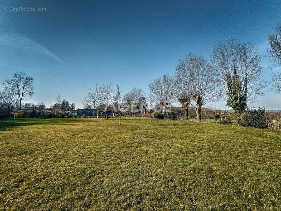 Maison à BEAUMETZ-LES-AIRE