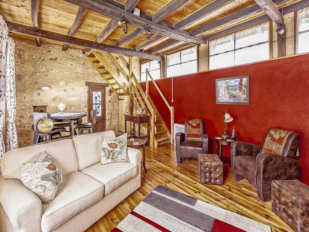 Maison à SAINT-CYPRIEN