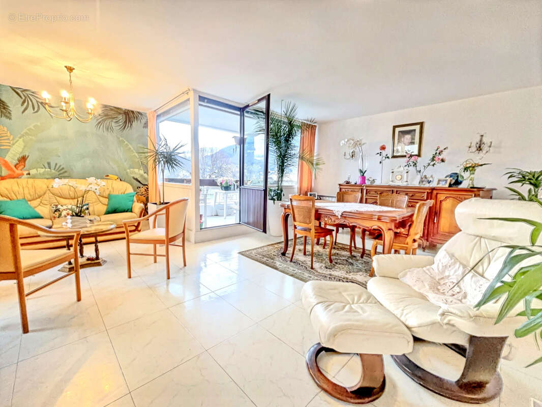 Appartement à DUINGT