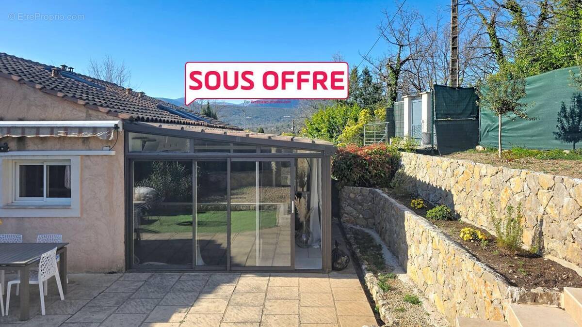 Maison à SAINT-CEZAIRE-SUR-SIAGNE