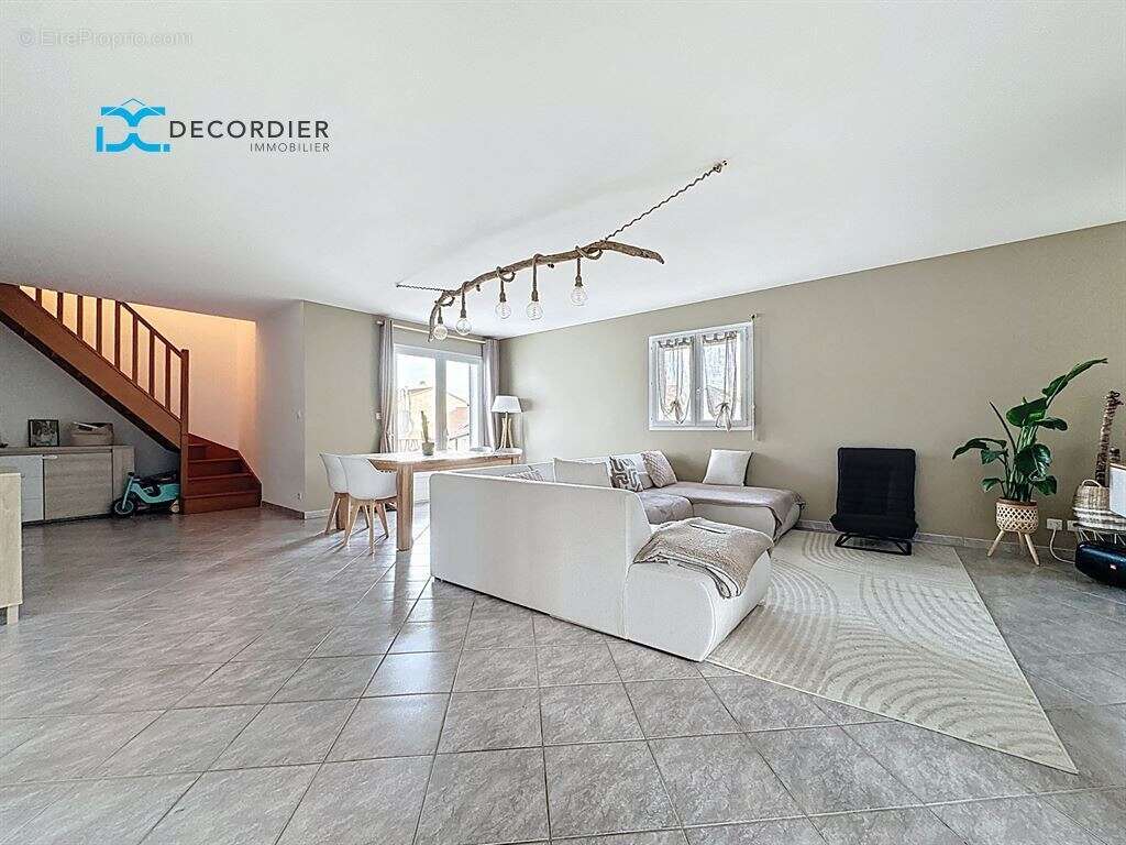 Maison neuvecelle centre - photo 4