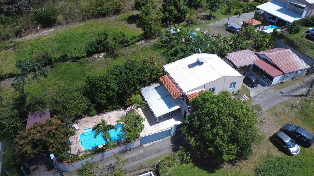 Maison à RIVIERE-SALEE