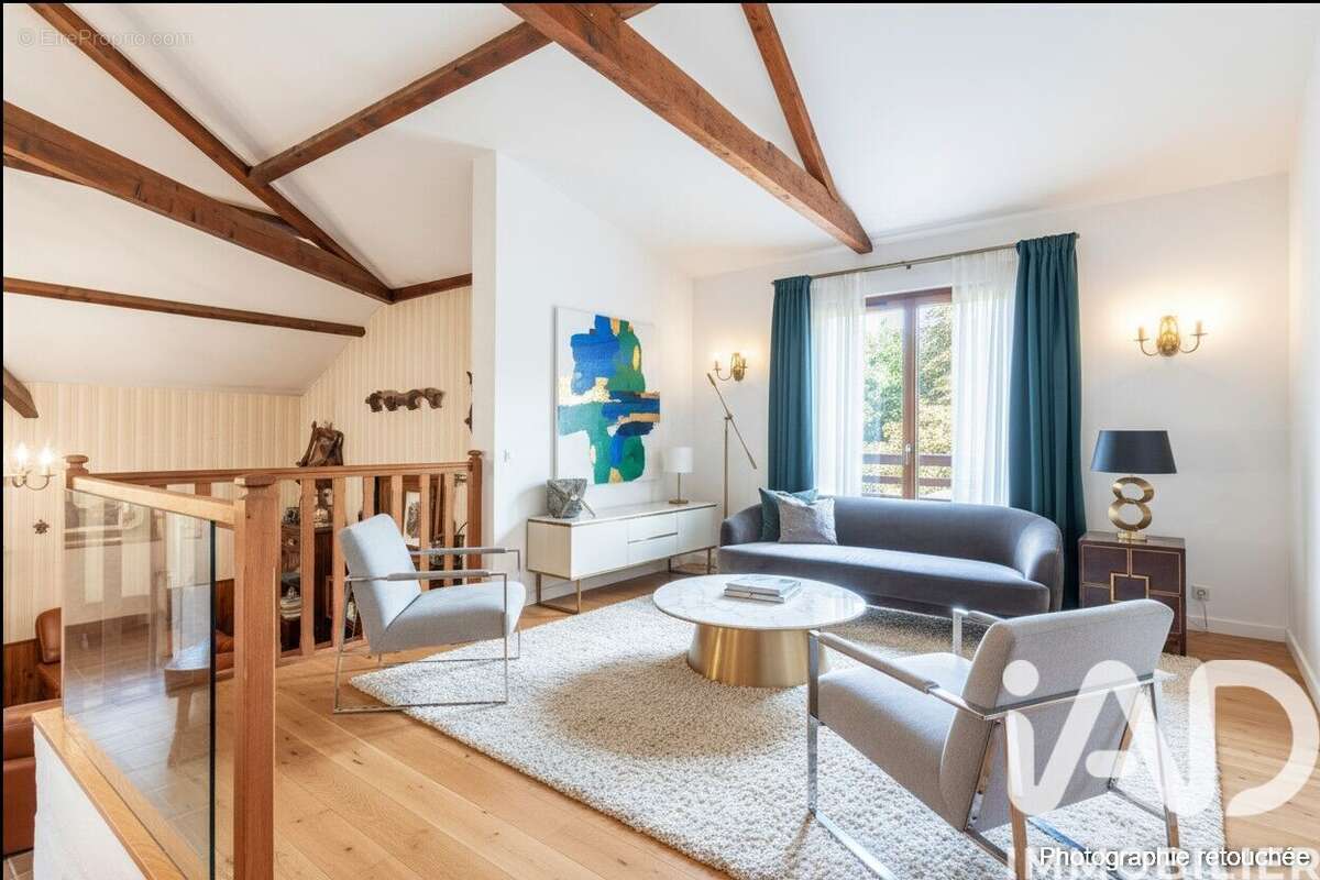 Photo 3 - Maison à SAINT-GENEST-LERPT