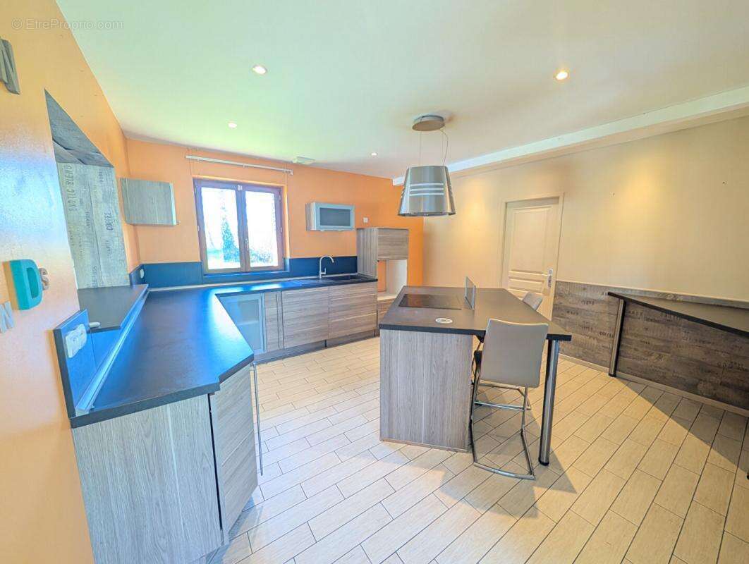 Maison à SAINT-ROMAIN-DE-COLBOSC