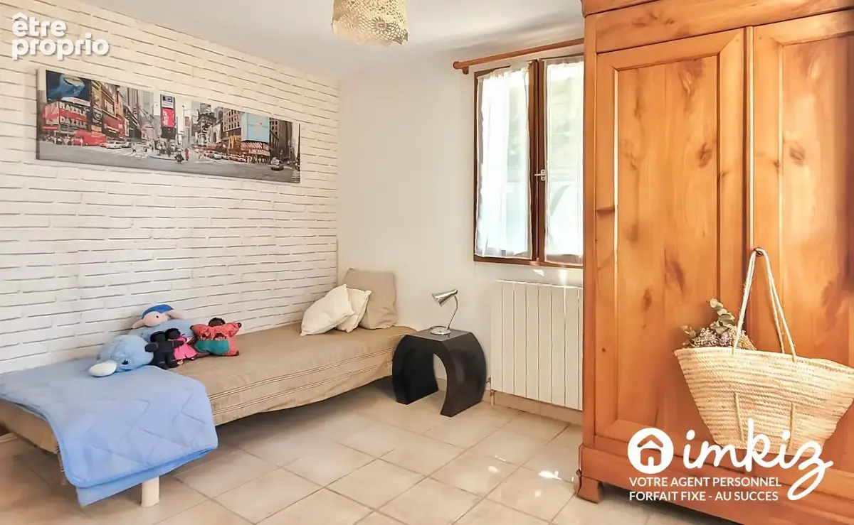 Maison provençale  T6 piscine et garage - photo 12