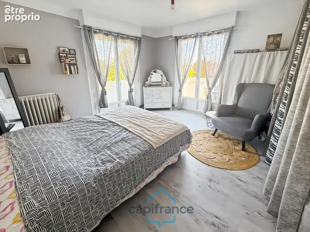 Dpt Gers (32), à vendre RISCLE très belle maison T8 de 220 m² habitables + grand garage et dépendances sur 875 m² de terrain, au - photo 29