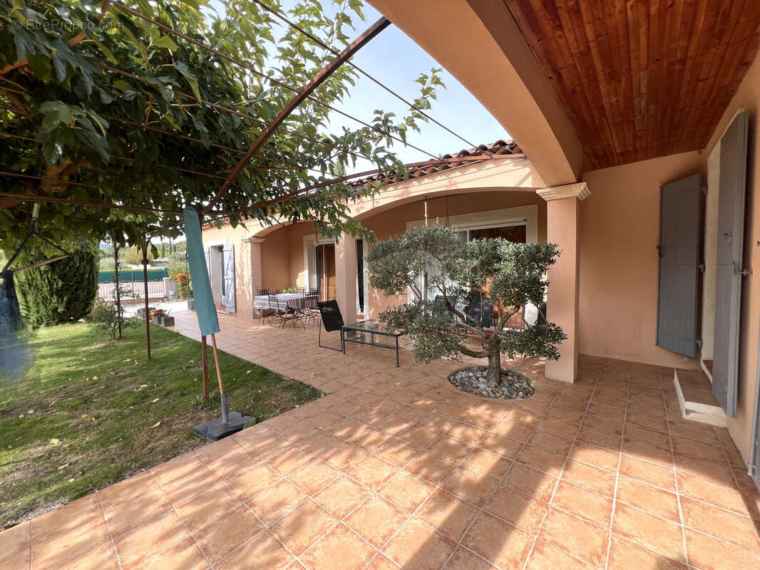 Maison à POURRIERES