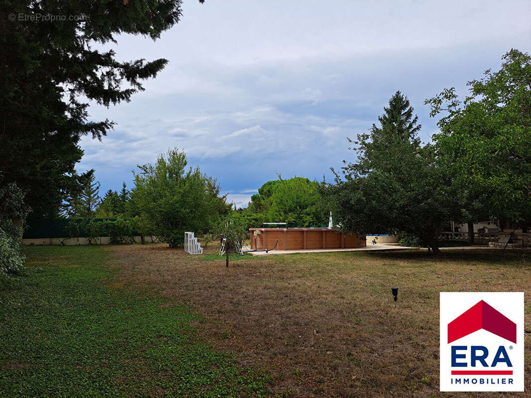 Maison à CAMARET-SUR-AIGUES