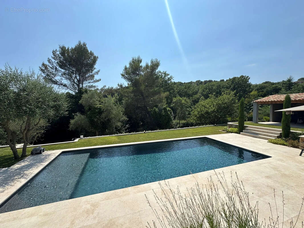 Maison à LE ROURET