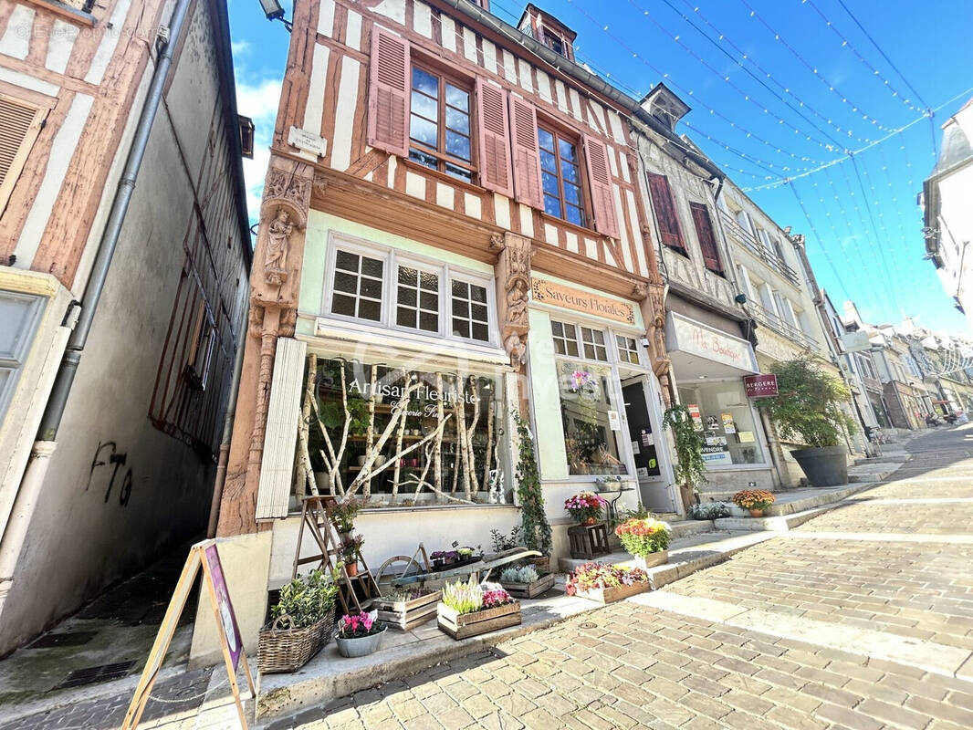 Commerce à JOIGNY