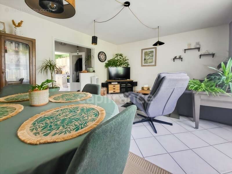 Appartement à CHEVIGNY-SAINT-SAUVEUR