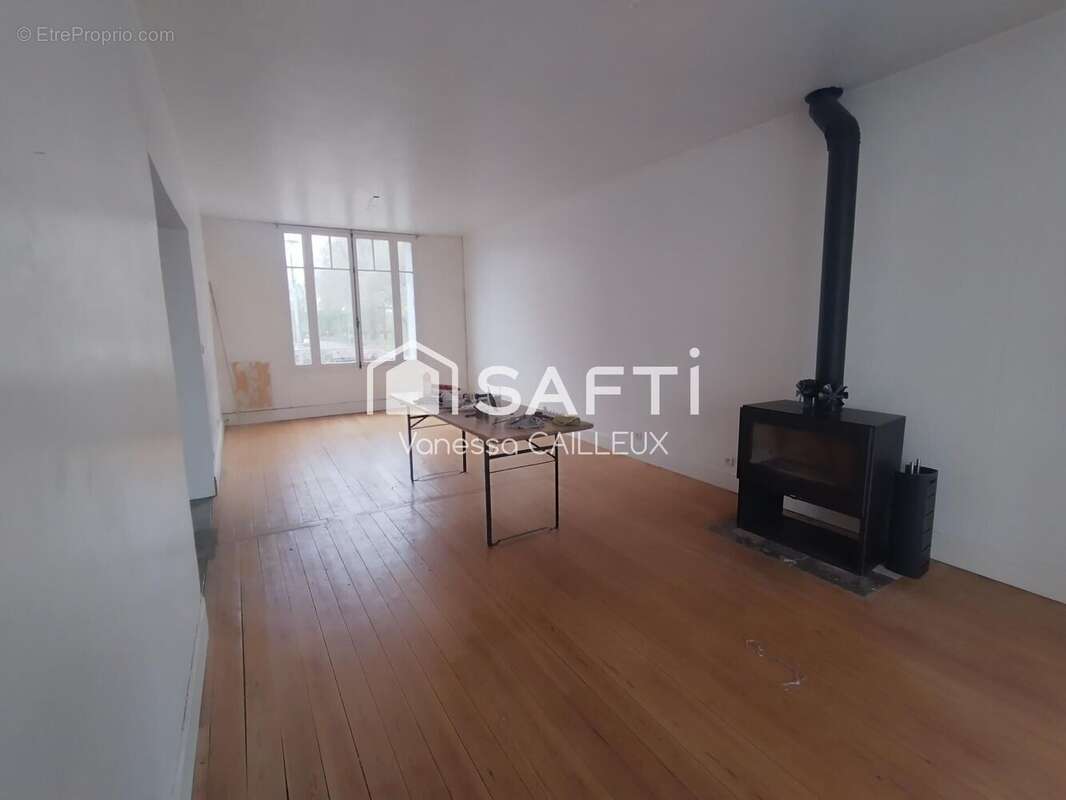 Maison 143 m² à La Fere  - photo 2